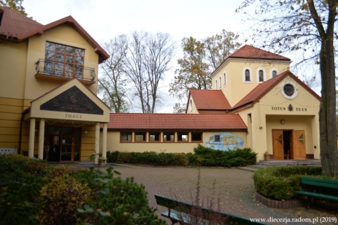 Ośrodek Edukacyjno-Charytatywny Diecezji Radomskiej “EMAUS”. Foto: ks. S. Piekielnik / www.diecezja.radom.pl