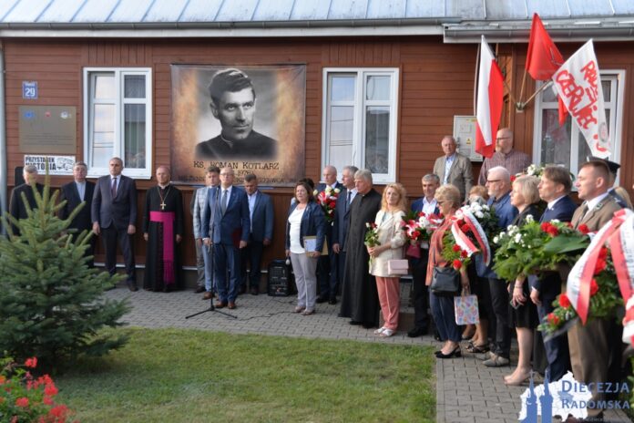 Obchody 45. rocznicy śmierci ks. Romana Kotlarza. Przed