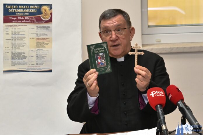 Ks. Jerzy Karbowskik zaprasza na uroczystości odpustowe do skarżyskiego sanktuarium. Foto: ks. S. Piekielnik / www.diecezja.radom.pl